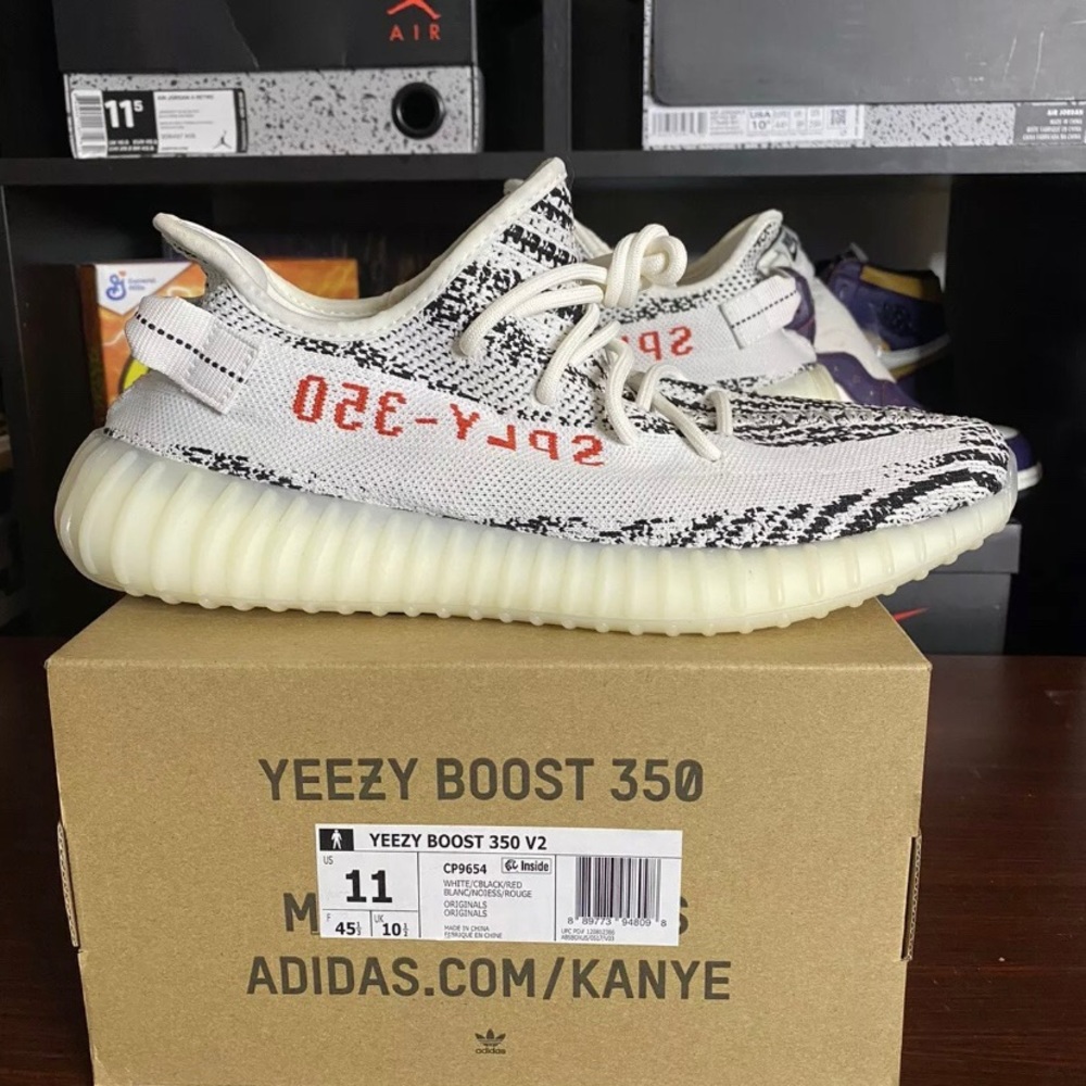 Adidas Yezzy 350 v2 zebra size 11
